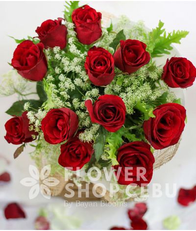 1 dozen red roses (round bouquet)